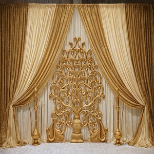 Marco de Madera Tallado con Motivos Florales para Decoraciones de Boda, Marca Shobha Jain Impex, Hecho en Delhi, India - Product Image 1