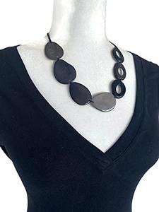 Resin Jewelry Necklace Modern Stylish Trendy Style with Smart Locket Beads Chain - Product Image 6