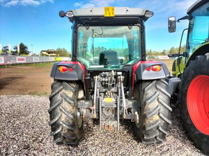 Tracteur agricole Massey Ferguson 4709 - Product Image 5