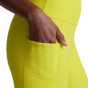 Nouveautés Shorts d'été sans couture pour femmes logo personnalisé Shorts de yoga et d'entraînement pour femmes Service OEM Conception personnalisée - Product Image 5