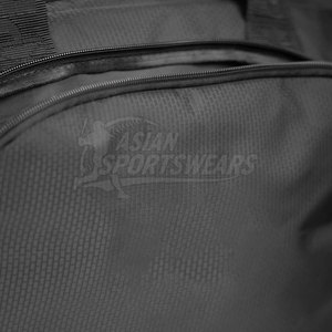 Sacs MMA élégants pour les joueurs de ligue professionnelle, équipement de haute qualité, sacs MMA pour le jour du match - Product Image 5