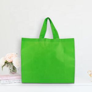 Bolsa de Compras Personalizable de Tela No Tejida con Múltiples Tamaños y Opciones de Patrón/Asa Personalizadas - Product Image 1