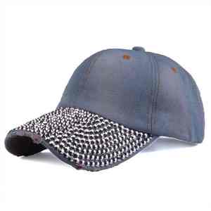 Logos personnalisés imprimés numériquement de haute qualité sur casquette vintage 5 panneaux en satin brillant ornée de strass - Product Image 2