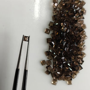 Cuarzo Ahumado Natural de 3MM, Corte Princesa Cuadrado, Gema Suelta de la Mejor Calidad para Joyería y Fabricación de Collares - Product Image 1
