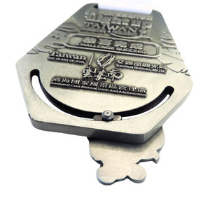 รางวัลโลหะสร้างสรรค์เหรียญกีฬาเลื่อนโลหะผสมสังกะสีแบบกําหนดเอง - Product Image 4