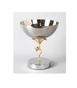 Cuenco redondo de metal dorado de lujo moderno, tamaño de porción grande de acero inoxidable para ensalada, fruta, chocolate o azúcar - Product Image 1