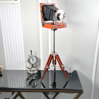 Appareil photo vintage personnalisé sur trépied pièce de décoration rétro rustique parfaite pour l'accent de l'étagère de studio ou le cadeau de passionné de photographie