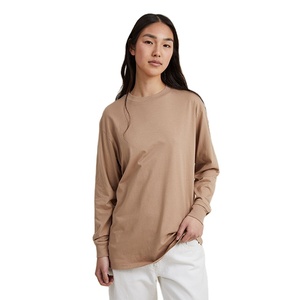 Top corto de algodón estampado personalizado OEM, camisetas de manga corta con cuello redondo para mujer, camisetas cortas duraderas para Fitness a la venta en línea - Product Image 4