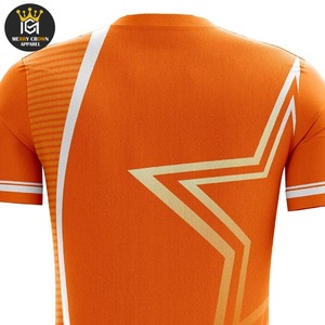 Camiseta de fútbol de alta calidad OEM para hombre, camiseta de entrenamiento de diseño Retro de secado rápido, sublimación de logotipo personalizado, la mejor ropa deportiva de fútbol - Product Image 6