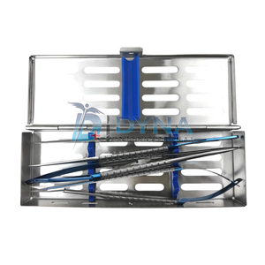 Juego de microagujas y tijeras TC con revestimiento de plasma azul | 18cm | Kit de pinzas de sutura con casete de esterilización manual - Product Image 1