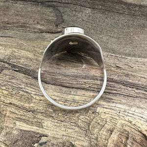 แหวนแต่งงาน/หมั้น ทรงโบฮีเมียน ทำมือ ดีไซน์หรูหรา เงินแท้ 925 สองสี ประดับควอตซ์สโมกกี้ ทรงรี - Product Image 4