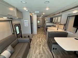 Caravanes de voyage modèle T-h-o-r Wind sport 34J d'occasion 2023 - Product Image 3