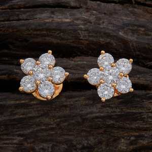 Boucles d'oreilles clous géométriques Fleur de Zircon 156054, Bijoux tendance en laiton plaqué rhodium et cuivre avec diamant et perle, pour fêtes et cadeaux - Product Image 1