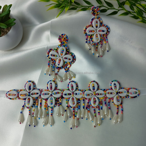 Boucles d'oreilles en résine, neuves, boucles d'oreilles en acrylique et en lucite, bijoux de mode pour femmes par HANNAN HANDICRAFT - Product Image 5