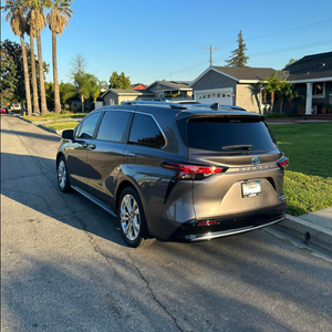 Toyota siennas มือสองในสภาพที่ดีเยี่ยมไม่มีอุบัติเหตุประวัติสดและสะอาดมีจำหน่ายในราคาขายส่งจัดส่งรวดเร็ว - Product Image 2