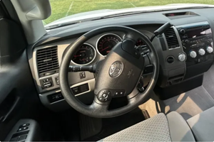 Veicolo Usato Economico con Guida a Sinistra |   Guida a destra |   TOYOTA TUNDRA SR5 DOPPELLE CABINA 5.7L TRD 4X4 2010 CON 48K KM DI CHILOMETRAGGIO - Product Image 4