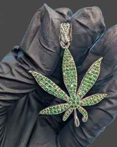 Colgante de Hoja con Moissanita Redonda Verde Esmeralda, Joyería Hip Hop con Incrustaciones de Diamantes, Plata de Ley 925, Colgantes y Dijes de Joyería Fina - Product Image 4