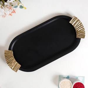 Plateau de service noir en métal de fer attrayant avec poignée en bois forme rectangulaire pour la maison et l'hôtel plateaux de service de table pour aliments et boissons - Product Image 2