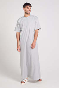 Thobe islamique saoudien à manches longues pour hommes, vêtements musulmans Jubba personnalisés grande taille pour le printemps à Dubaï, vente à chaud - Product Image 4