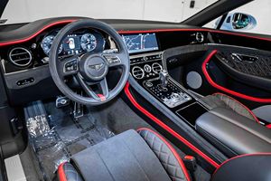 Vehículos Usados de Segunda Mano 2022 Bentley Continental GTC V8 - Product Image 2