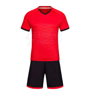 Ensembles d'uniformes de football personnalisés à prix d'usine, séchage rapide, vente en gros, excellent matériau 2026 - Product Image 1