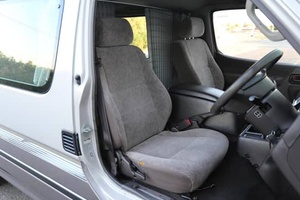 Toyota Hiace Super Custom 1998, Extremadamente Limpia, Versión Japonesa, Motor Turbodiésel, Lista para Entrega - Product Image 5