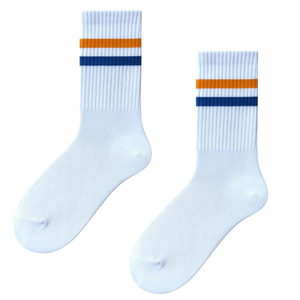 Chaussettes de sport unisexes personnalisées au design spécial, chaussettes de sport à séchage rapide, antibactériennes, antidérapantes, respirantes, écologiques, broderie pour hommes - Product Image 2