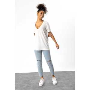 Camiseta con cuello en V - Product Image 2