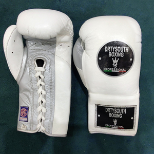 Guantes de boxeo de alta calidad hechos en Pakistán Guantes de boxeo de entrenamiento de calidad superior Cuero de vaca genuino Boxeo hecho a medida - Product Image 1