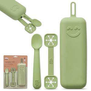 Ensemble de porte-couverts Oliver Green avec bavoirs et cuillères en silicone pour les bébés de 0 à 12 mois - Product Image 1