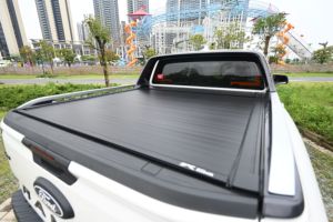 Nouvelle conception de couvre-caisse de camion compatible avec <span class=keywords><strong>Ford</strong></span> <span class=keywords><strong>Ranger</strong></span> avec barres de sport, couvercle à enroulement rétractable, imperméable, couvercle à enroulement pour pick-up - Product Image 5