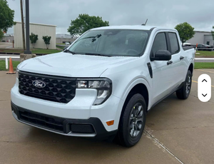 Ford Maverick XLT 2024 Usada en Excelentes Condiciones, Camioneta 4D con Volante a la Izquierda, Emisión Euro IV, 4 Asientos en Venta - Product Image 2