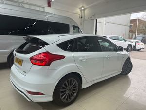 HATCHBACK ST-LINE LHD/RHD 2018 F O R D FOCUS 1.0T d'occasion - Product Image 3