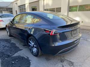 Tesla Model 3 Long Range AWD 2024 d'Occasion en Très Bon État - Product Image 3
