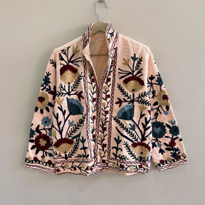 Veste matelassée en coton tricoté respirant rose bébé, brodée à la main, style Suzani, pour femmes - Product Image 1