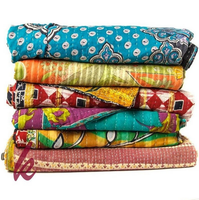 Couverture vintage indienne en patchwork Kantha faite à la main, lavable, douce, en vieux coton sari, couverture bangali matelassée, écologique, réversible, toutes saisons