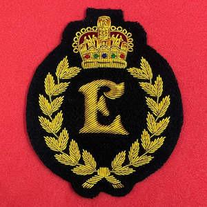 Patchs brodés pour vêtements à vendre à des prix raisonnables, style tendance, patch brodé en chenille personnalisé, tissu sergé - Product Image 5