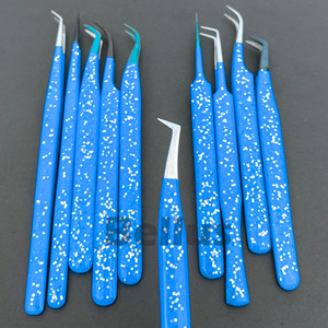 Pince à cils de conception moderne professionnelle avec finition argentée Pointe de précision en acier durable Outil d'extension de cils avec logo personnalisé - Product Image 1