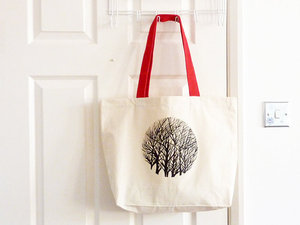 Sac fourre-tout rond en toile de coton biologique écologique-Élégant et spacieux, taille personnalisable et design pour femmes et filles - Product Image 3