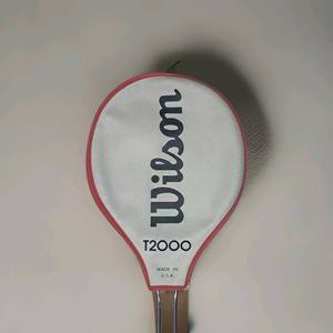 ไม้เทนนิสวินเทจวิลสัน T2000 พร้อมปลอกหุ้ม ด้ามจับสีน้ำตาล ขนาด 4 1/2 นิ้ว - Product Image 3