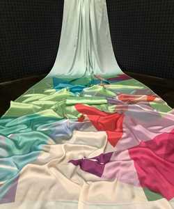 ผ้าส่าหรีพร้อมเสื้อ alphanumero ชุดปักลายสุดหรูสองสีสำหรับงานปาร์ตี้ - Product Image 5