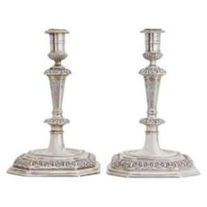 Bougeoir exclusif en acier inoxydable avec une esthétique métallique de qualité supérieure et un design contemporain pour un intérieur élégant - Product Image 2