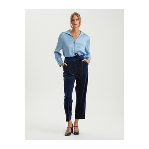 Pantalones de Terciopelo para Mujer con Detalle de Encaje, Modelo Elegante - Product Image 1