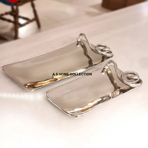 Nouveaux plateaux de Style aluminium nickelé Rectangle plateau de service en acier inoxydable Design décoratif plateau pour Restaurant ensemble de 2 - Product Image 1