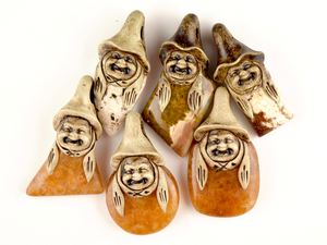 Bijoux anciens faits à la main pendentif naturel agate noire polymère argile ethnique conçu visage cristal guérison diamant charmant - Product Image 2