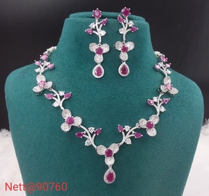 Superbe ensemble de boucles d'oreilles et de colliers en diamants américains Bijoux AD de qualité supérieure pour les mariages et les fêtes Sparkle in Style - Product Image 4