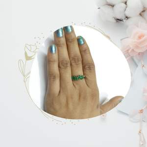 Bagues unisexes en argent sterling 925 plaqué or avec diamants et émeraudes, faible MOQ, style antique - Product Image 1