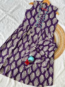 Pure Cotton Kurti Set with Thread Mirror Work Fancy Cotton Pant Bottom with Pure <b>Organza</b> Duppata Suit - Product Image 4