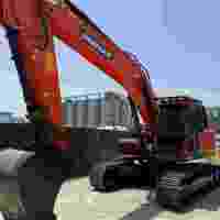 Excavatrice d'occasion Doosan DX225 de 22 tonnes, pelle hydraulique d'occasion pour travaux de construction lourds et de grande envergure avec peu d'heures de fonctionnement