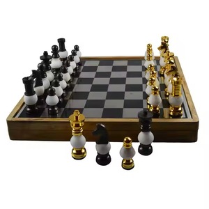 Juego de ajedrez clásico con figuras de latón en tablero plegable de madera Lo mejor para regalar y el hogar - Product Image 6